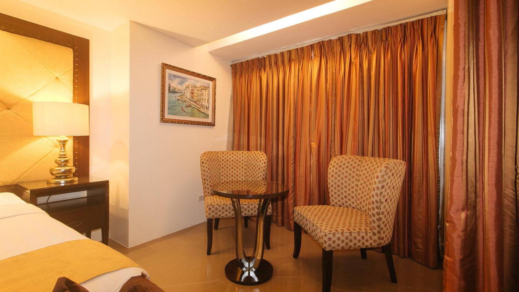 Torre Venezia Suites Quezon City Dış mekan fotoğraf