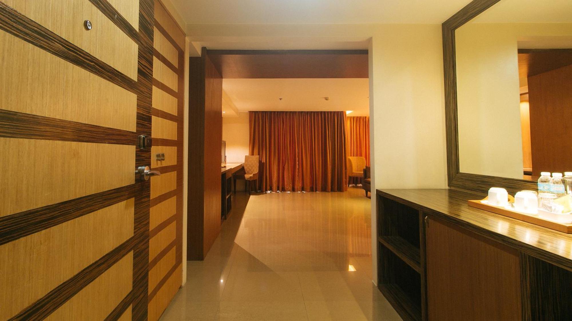 Torre Venezia Suites Quezon City Dış mekan fotoğraf