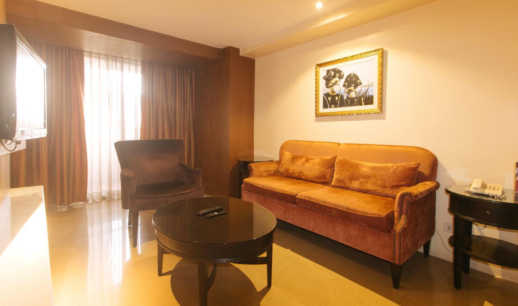 Torre Venezia Suites Quezon City Dış mekan fotoğraf